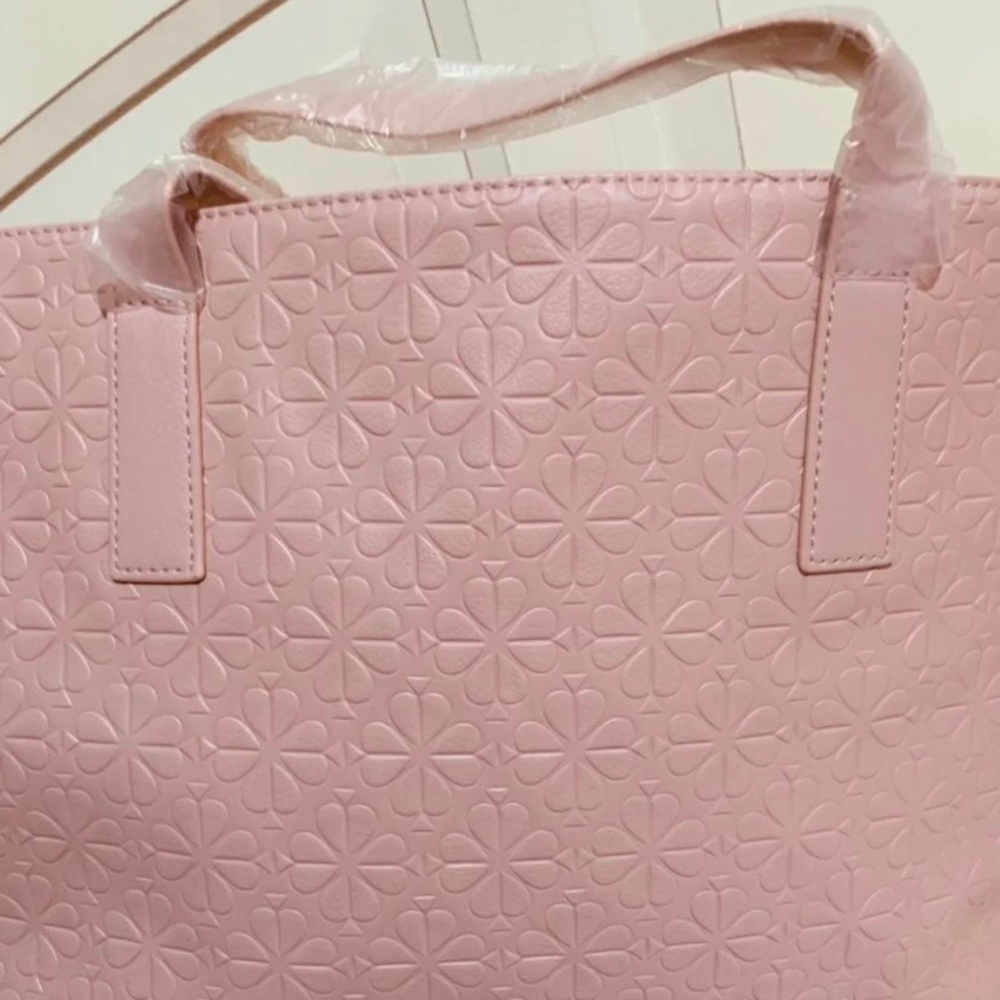 Kate Spade Tote - Picture 3 of 5
